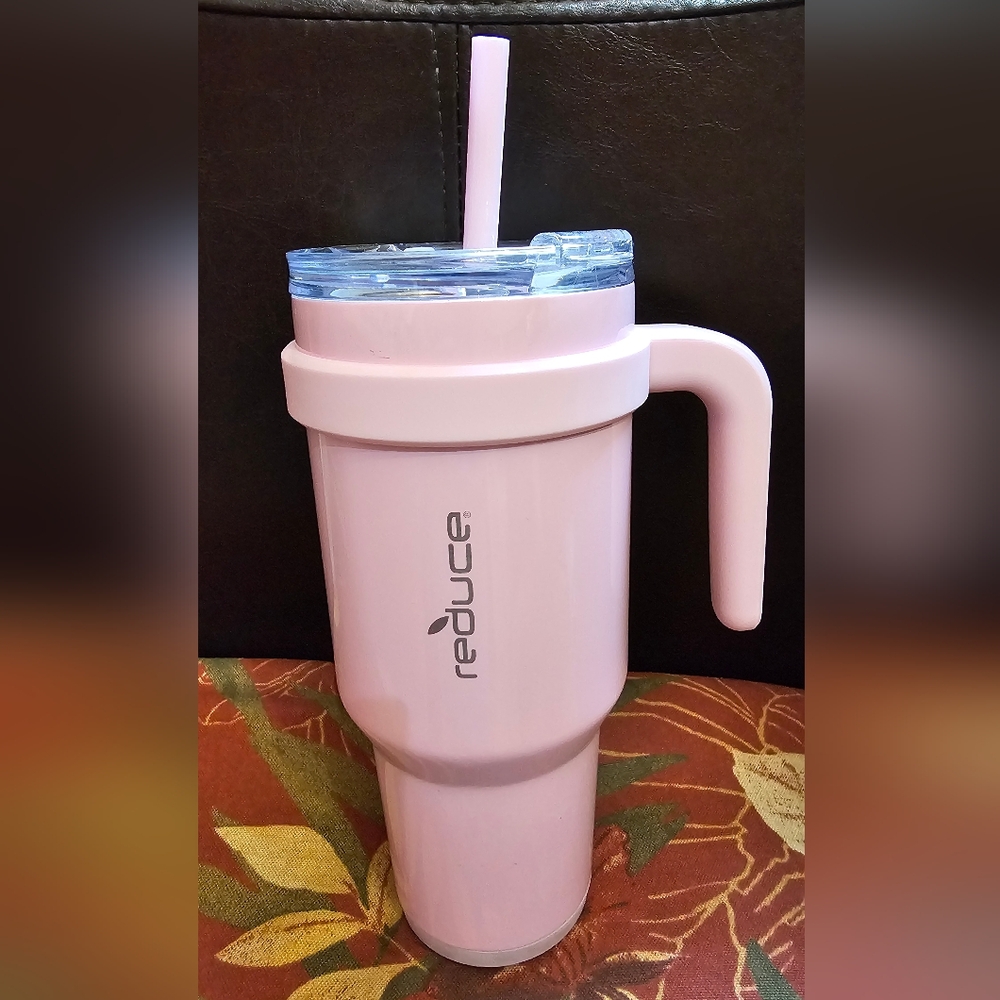 Reduce 40 Ounce Insulated Tumbler Pale Pink Keeps Cold For Up To 40 Hours! NWT